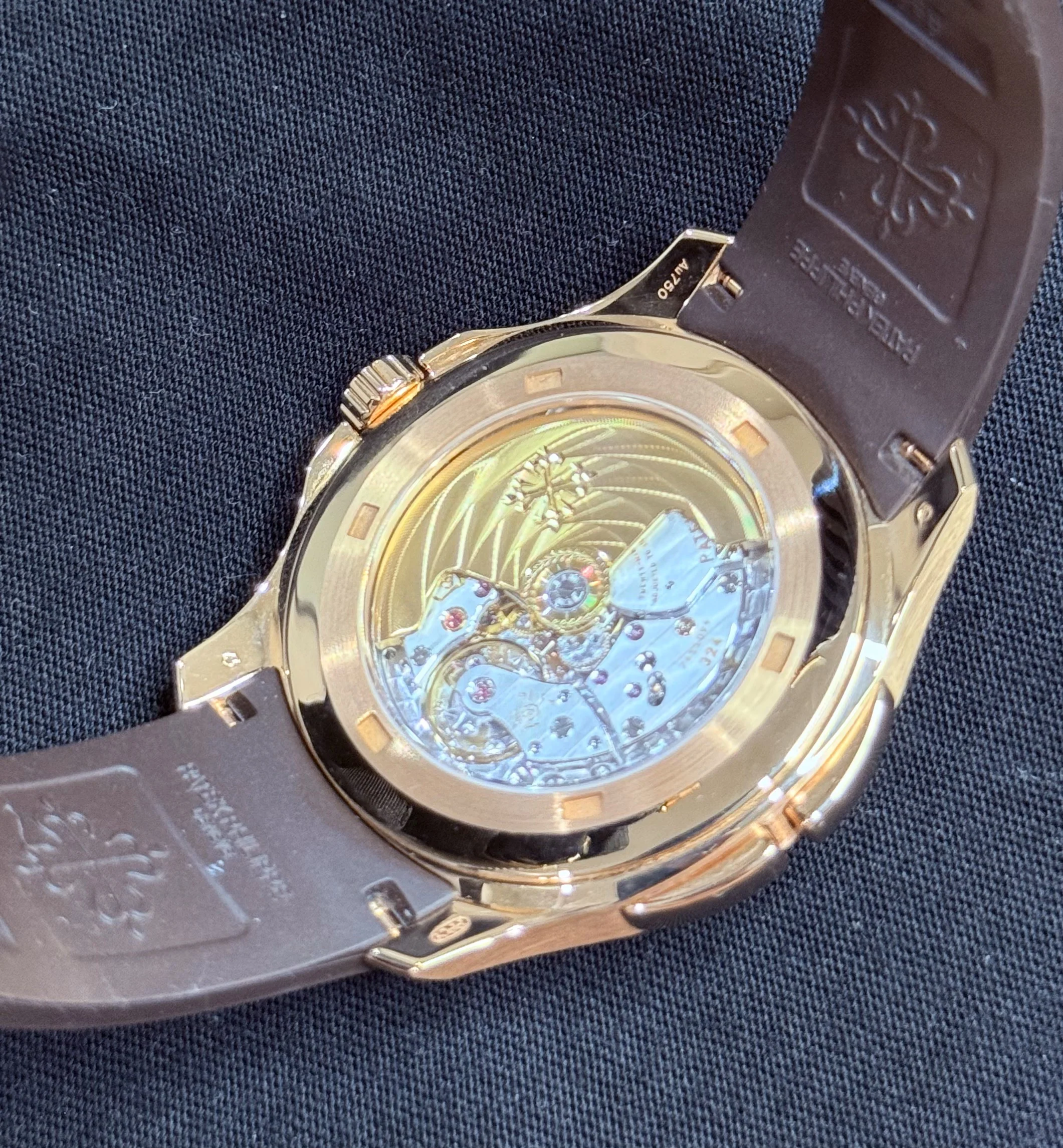 Patek Philippe Aquanaut Rose Gold Travel Time Brown Dial 5164R-001 | 2022 | 40mm - Image 7